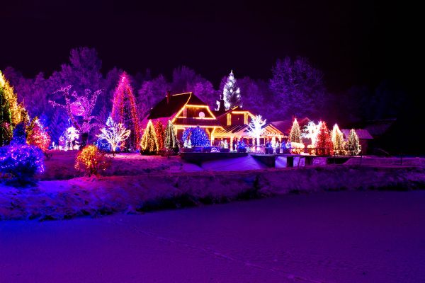 Christmas Lights Hanging - Christmas Lights Hanging Dallas, Texas